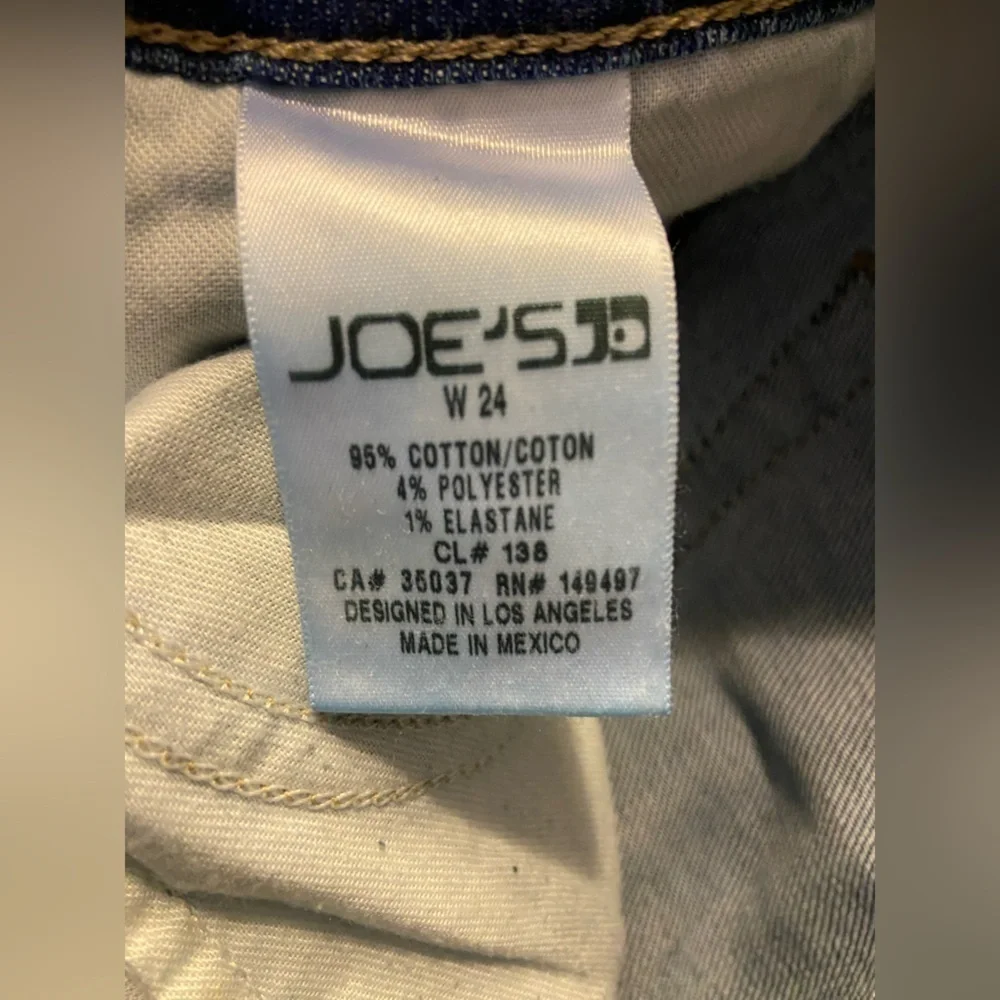 Joe's Women's Distressed Icon Rhea Mid Rise Skinny Cuff Crop Jeans SZ 24